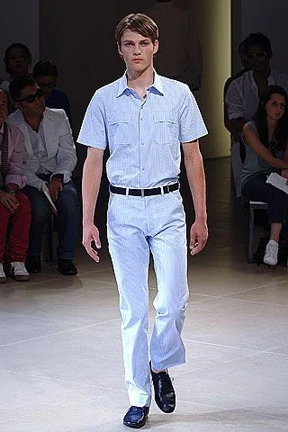 Look 16